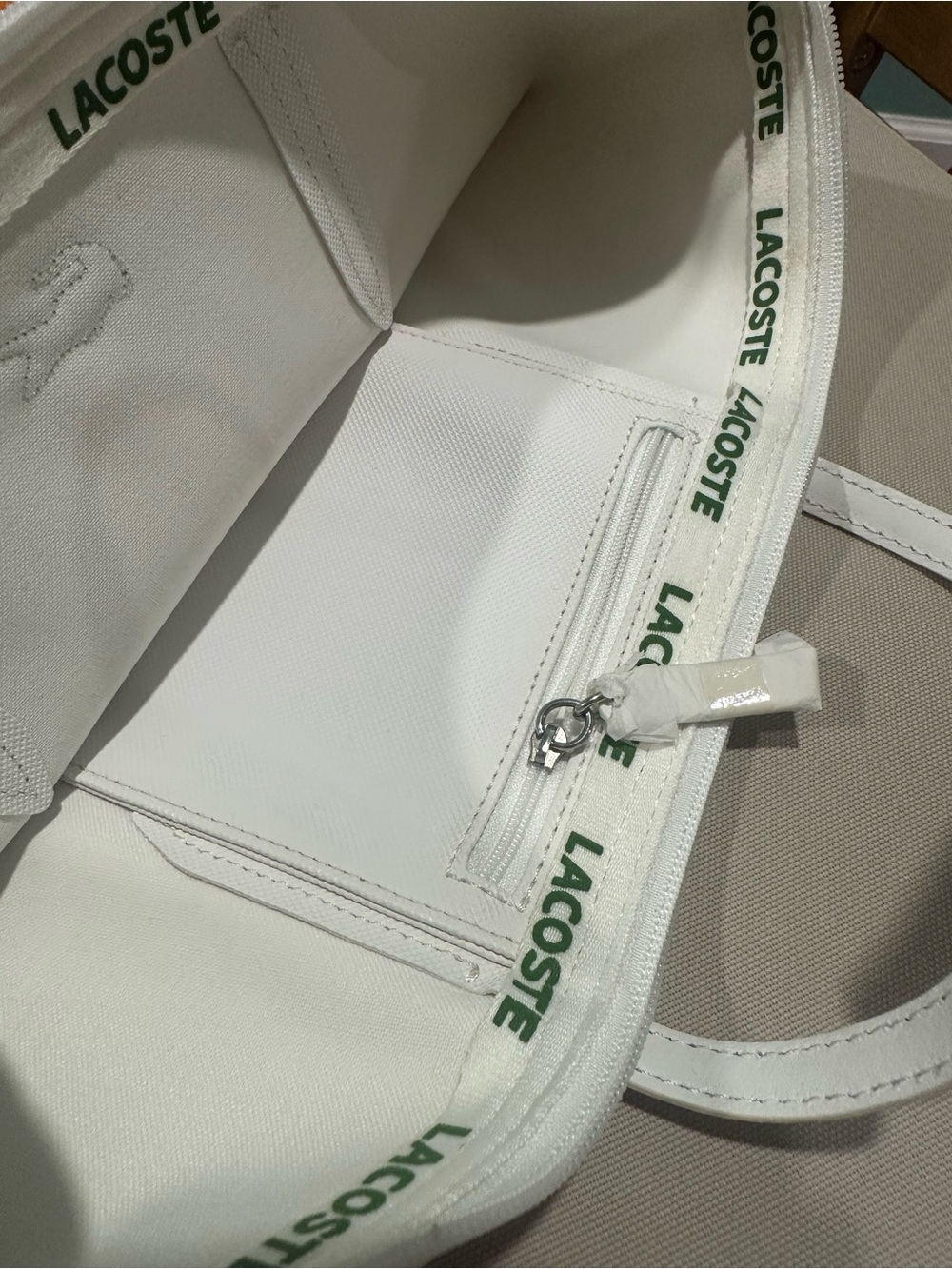 Lacoste White Tote with Green Crocodile Logo - Picture 4 of 12